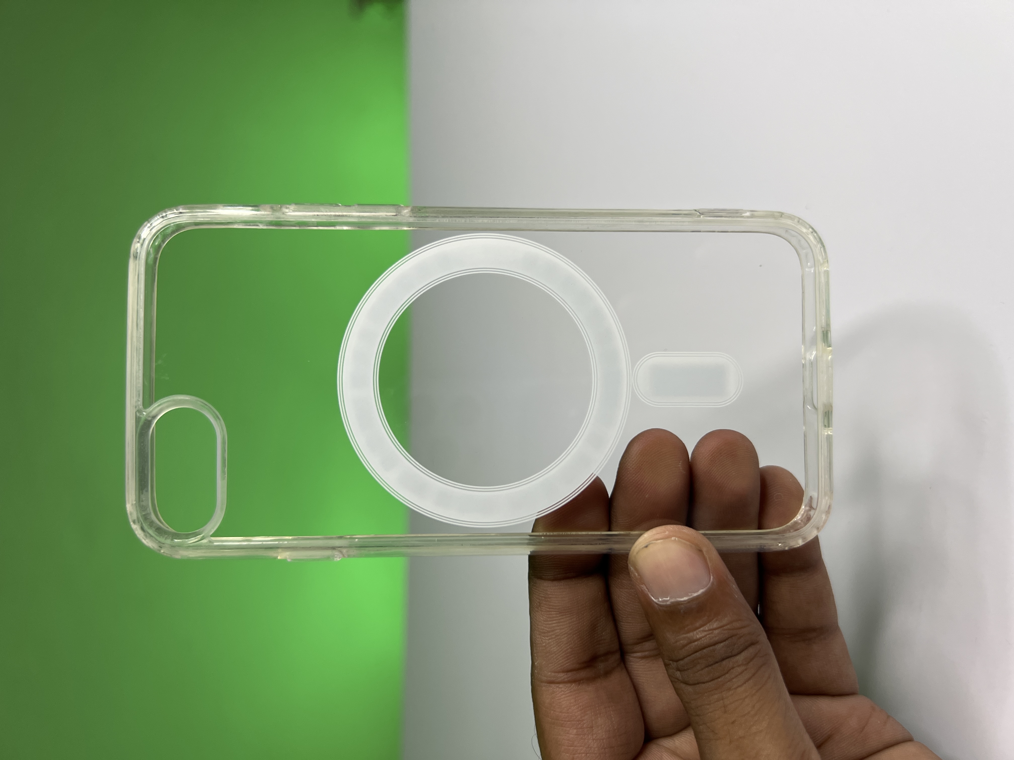 Apple iPhone Magnetic Magsafe Cover Casing back Cover - Iphone Models ( Transparent) iphone 6/ 6s/ 7/ 7 Plus/ 8/ 8 Plus